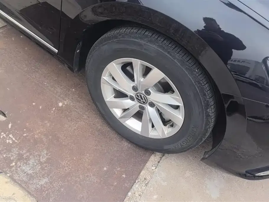 Volkswagen Passat — фото 6
