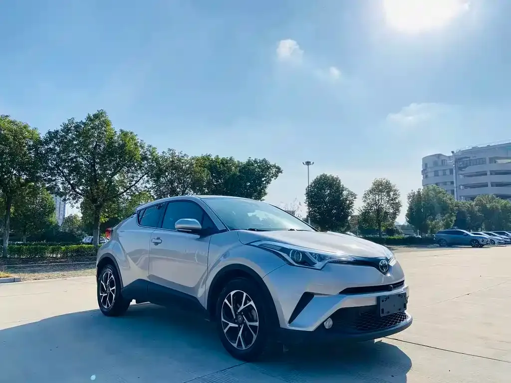Toyota C-HR — фото 5