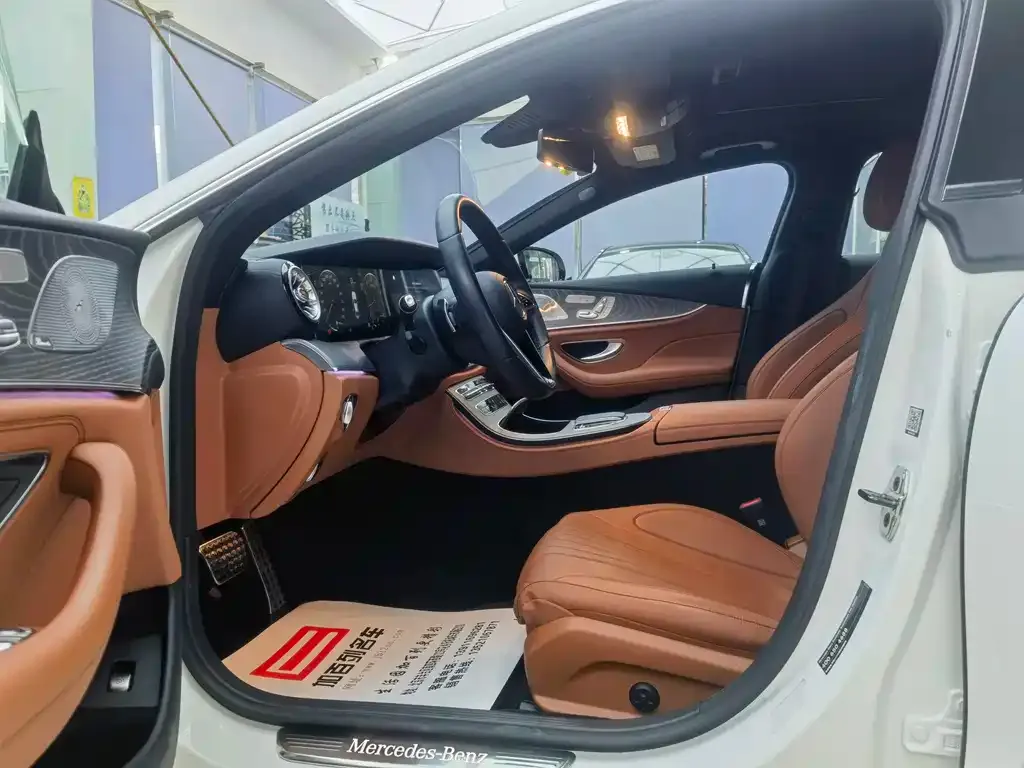 Mercedes-Benz CLS — фото 10