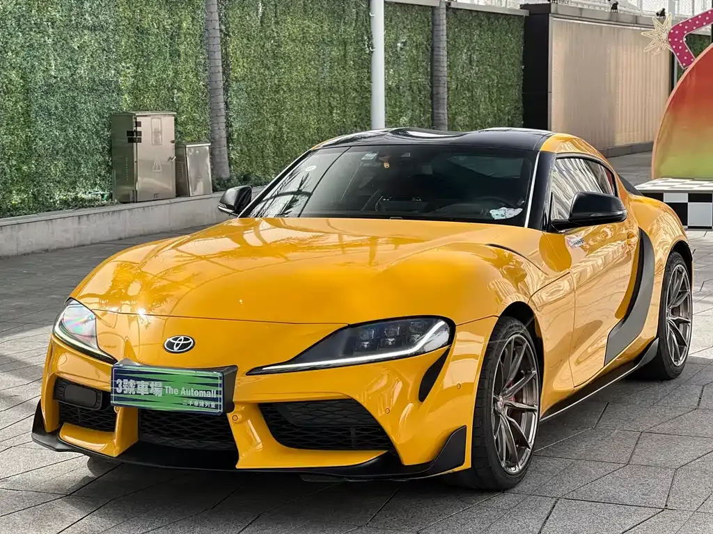 Toyota Supra — фото 1