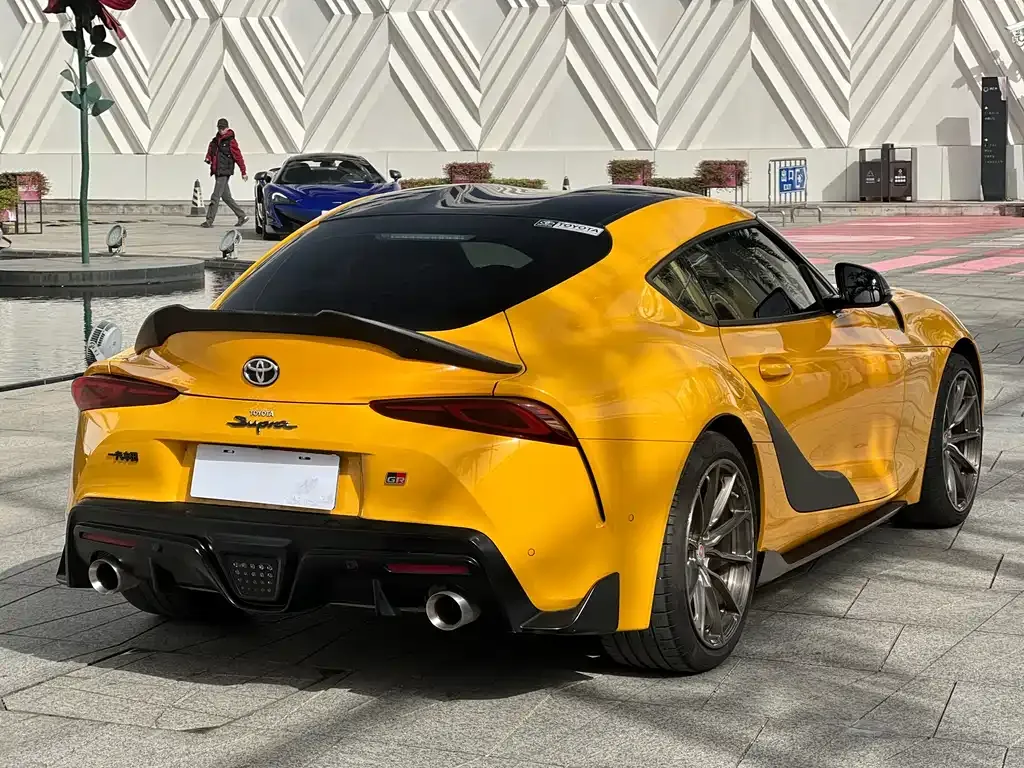 Toyota Supra — фото 6