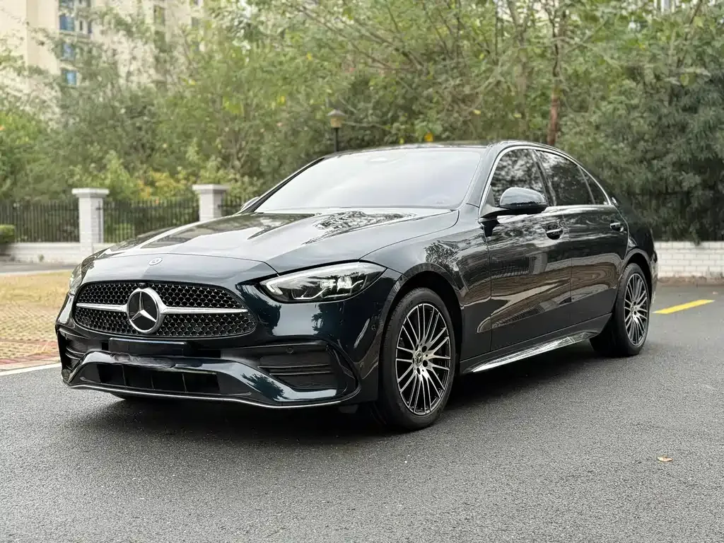 Mercedes-Benz C-Class — фото 1
