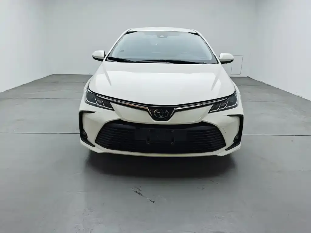 Toyota Corolla — фото 3