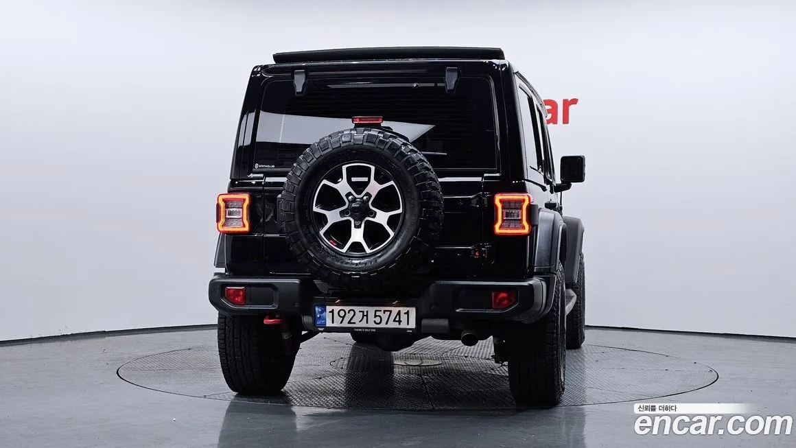 Jeep Wrangler — фото 4