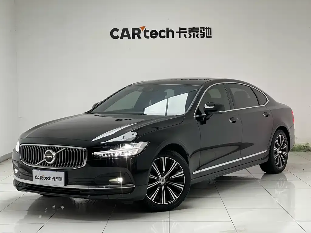 Volvo S90 — фото 1