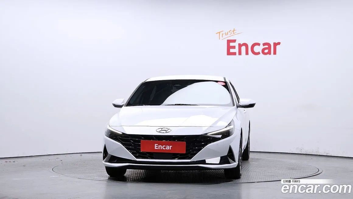 Hyundai AVANTE — фото 3