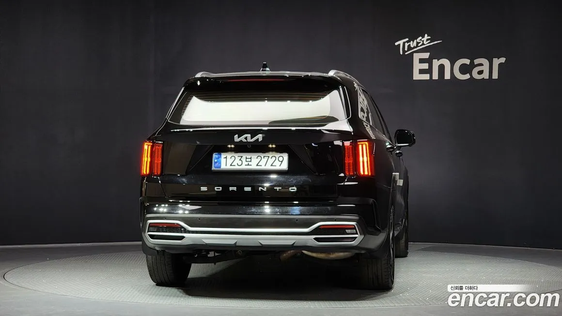 Kia Sorento — фото 4