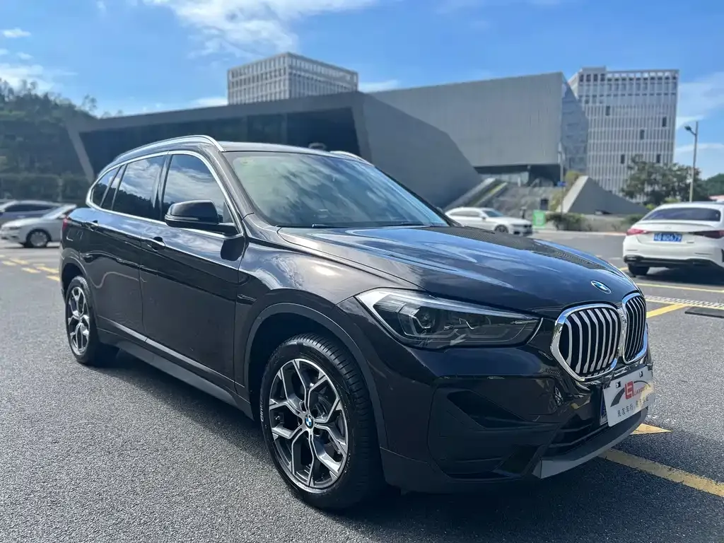 BMW X1 — фото 3