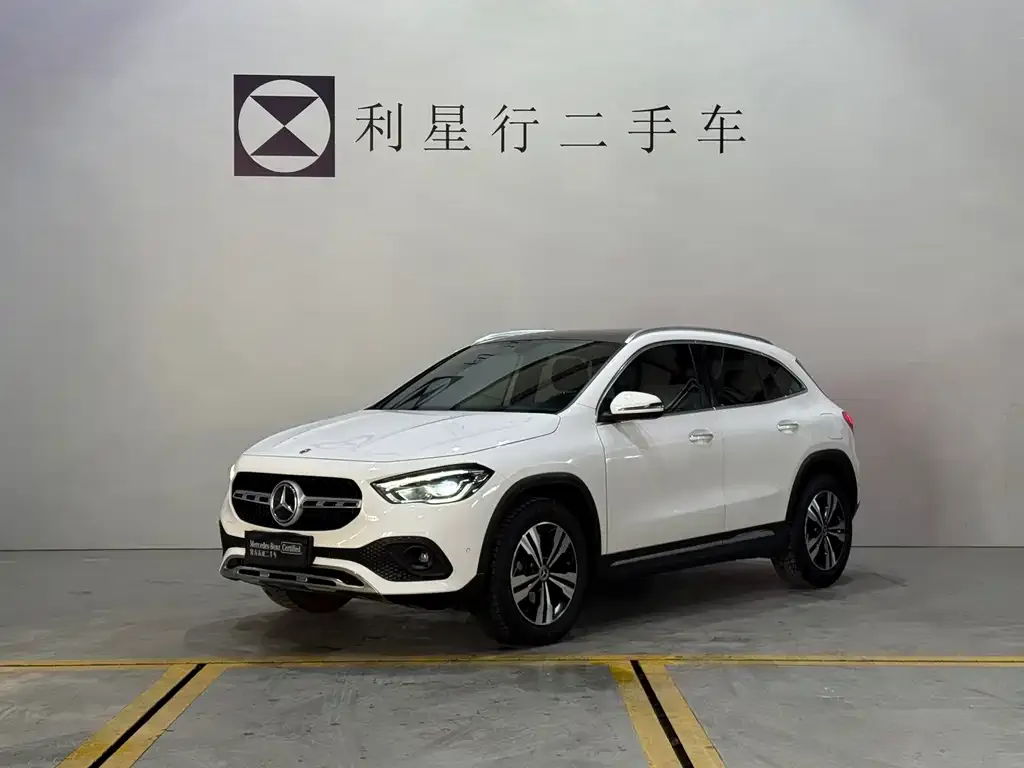 Mercedes-Benz GLA — фото 1
