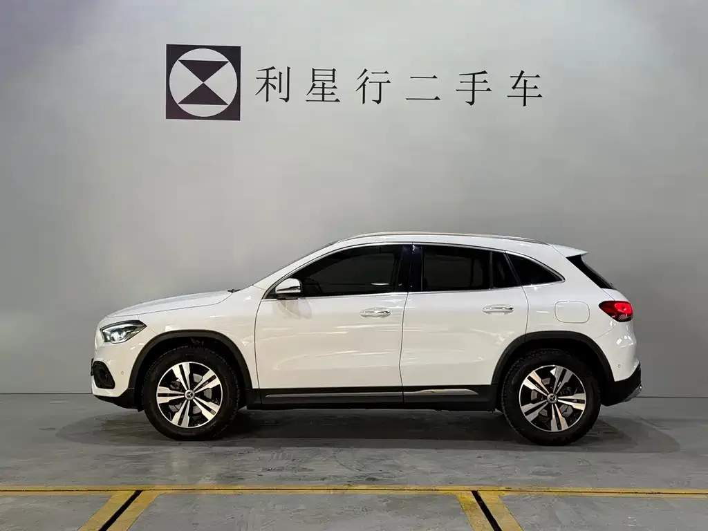 Mercedes-Benz GLA — фото 4
