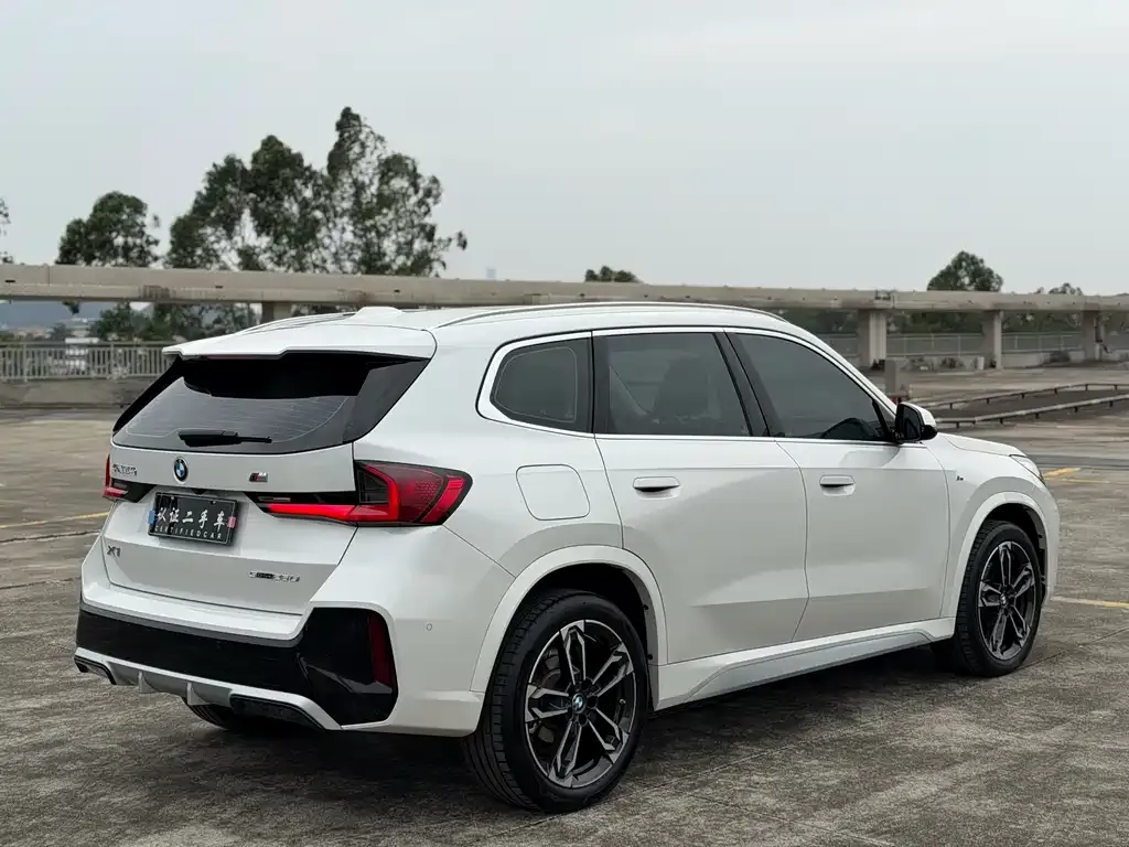 BMW X1 — фото 4