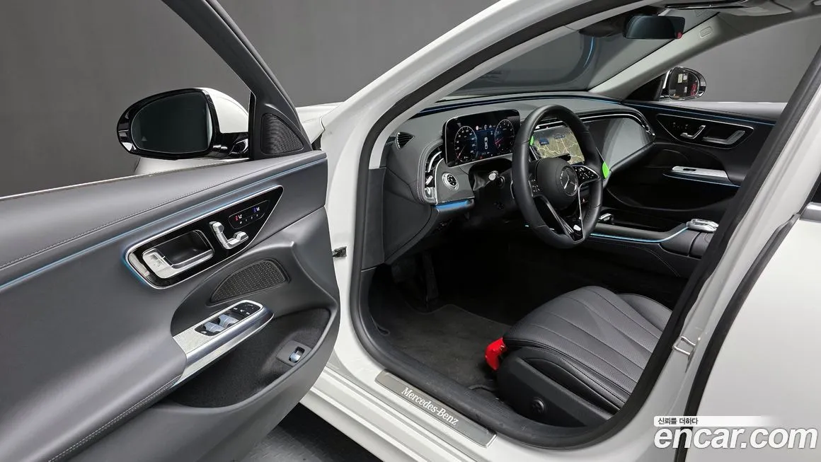 Mercedes-Benz E-Class — фото 10