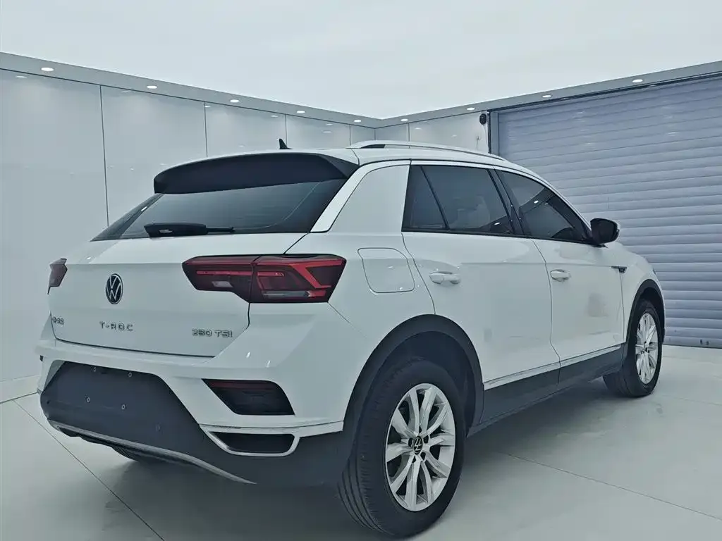Volkswagen T-Roc — фото 4