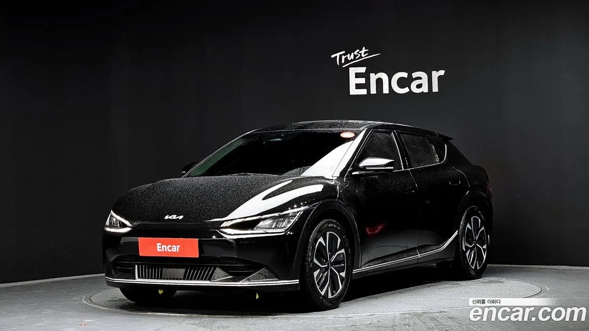 Kia EV6 — фото 1