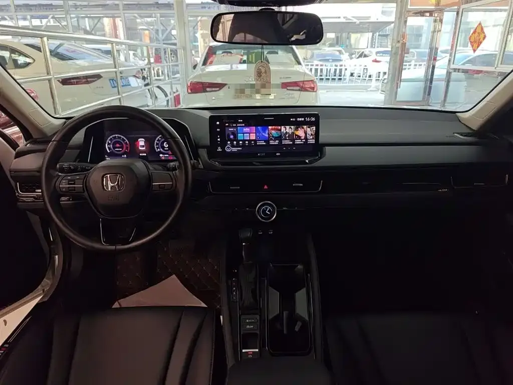 Honda Inspire — фото 10