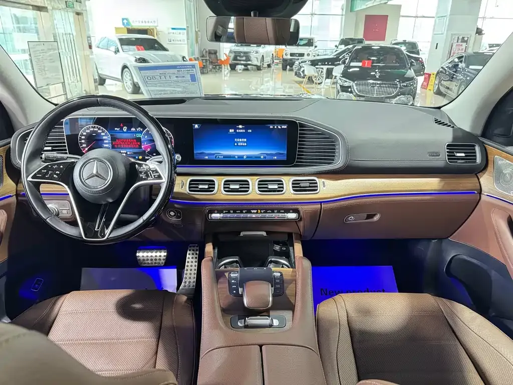 Mercedes-Benz GLS — фото 6