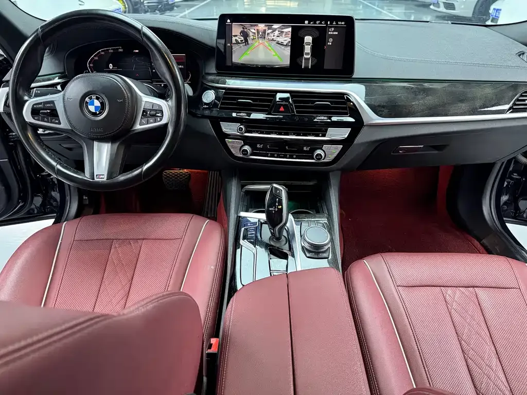 BMW 5 Series — фото 10