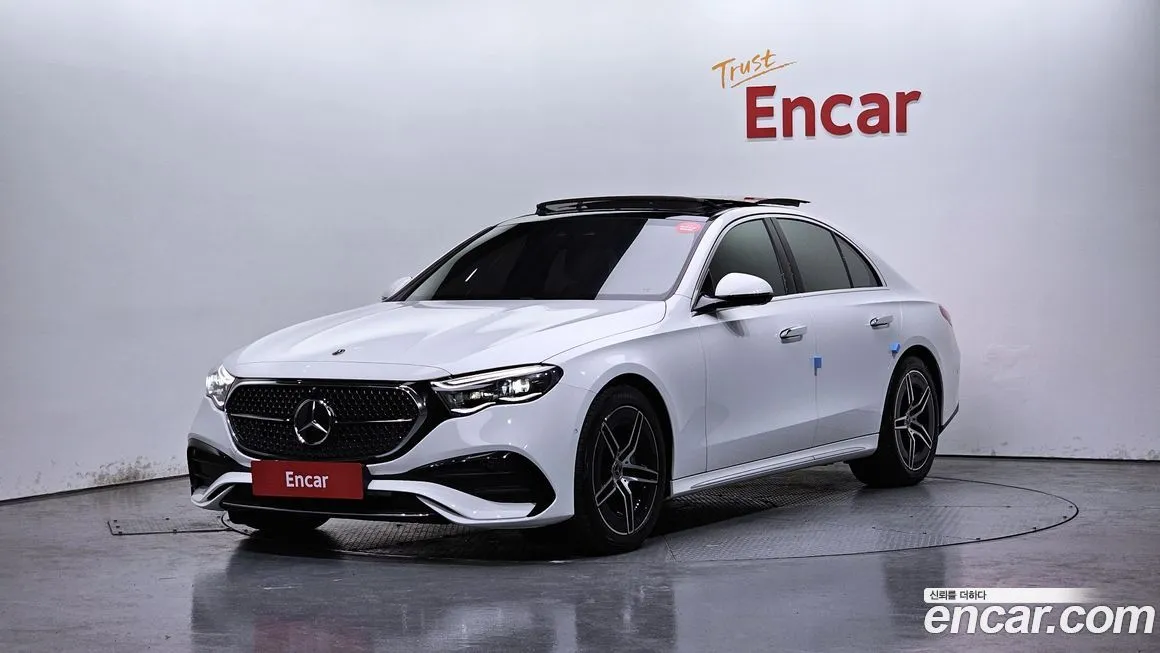Mercedes-Benz E-Class — фото 1
