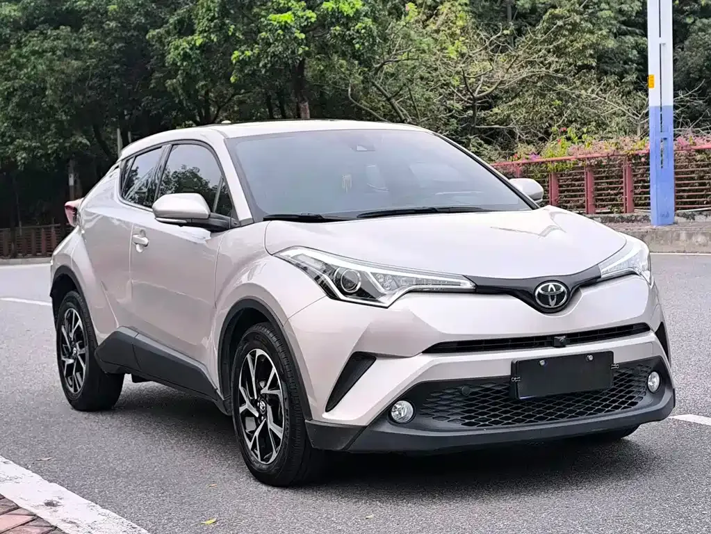 Toyota C-HR — фото 4