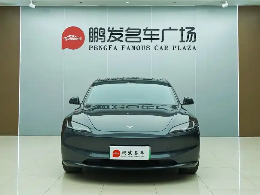 Tesla Model 3 — фото 2