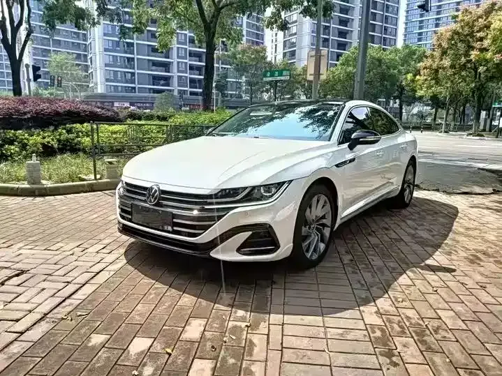 Volkswagen CC — фото 1