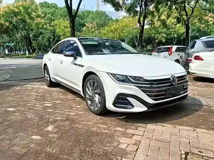 Volkswagen CC — фото 3