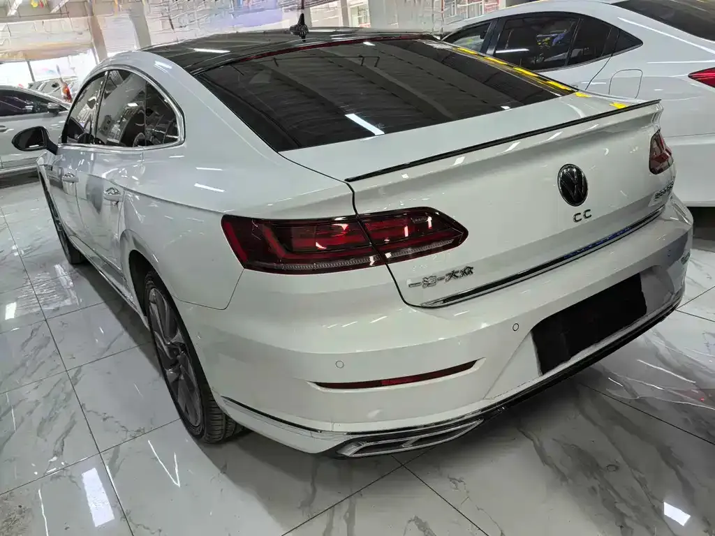 Volkswagen CC — фото 3