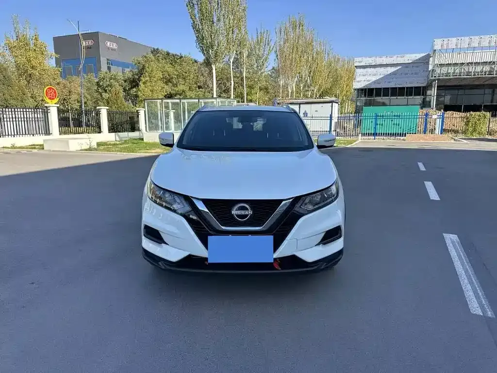 Nissan Qashqai — фото 2