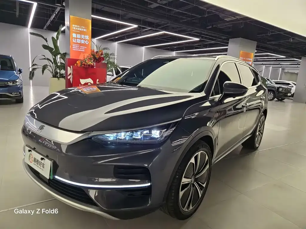 BYD Tang New Energy — фото 1