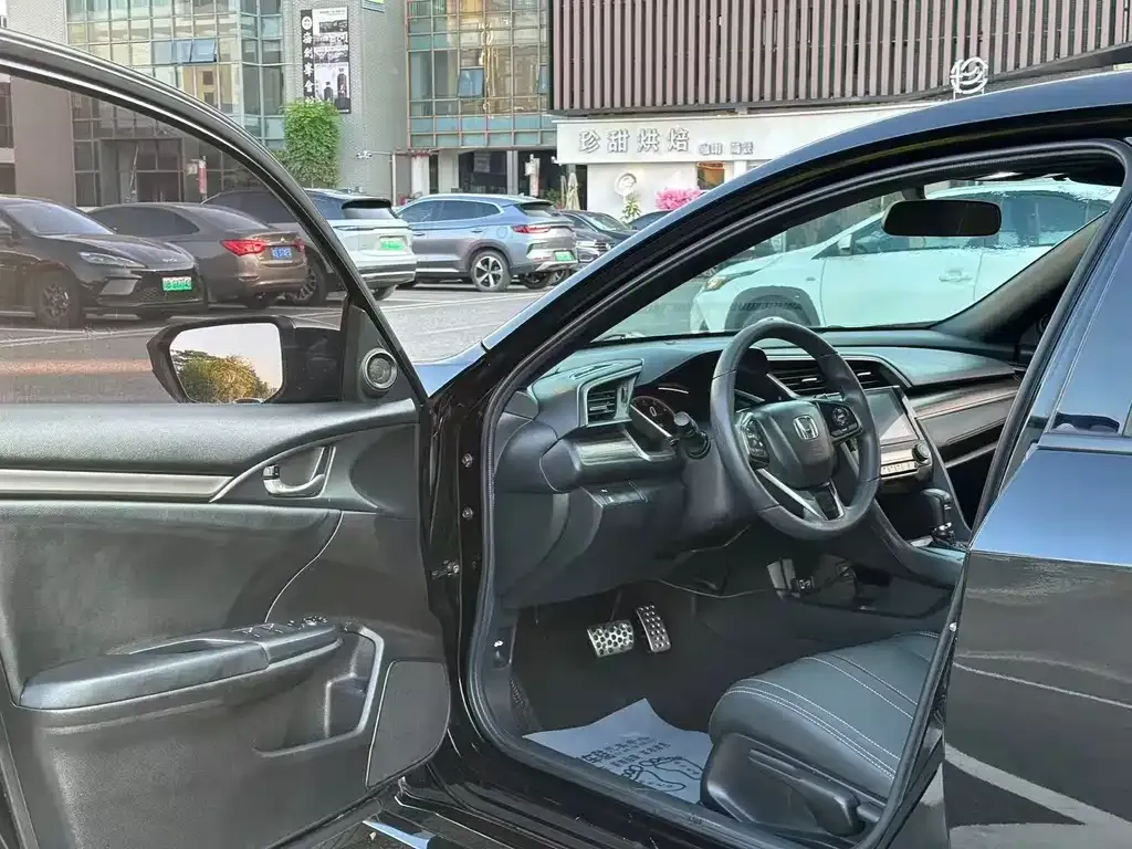 Honda Civic — фото 4