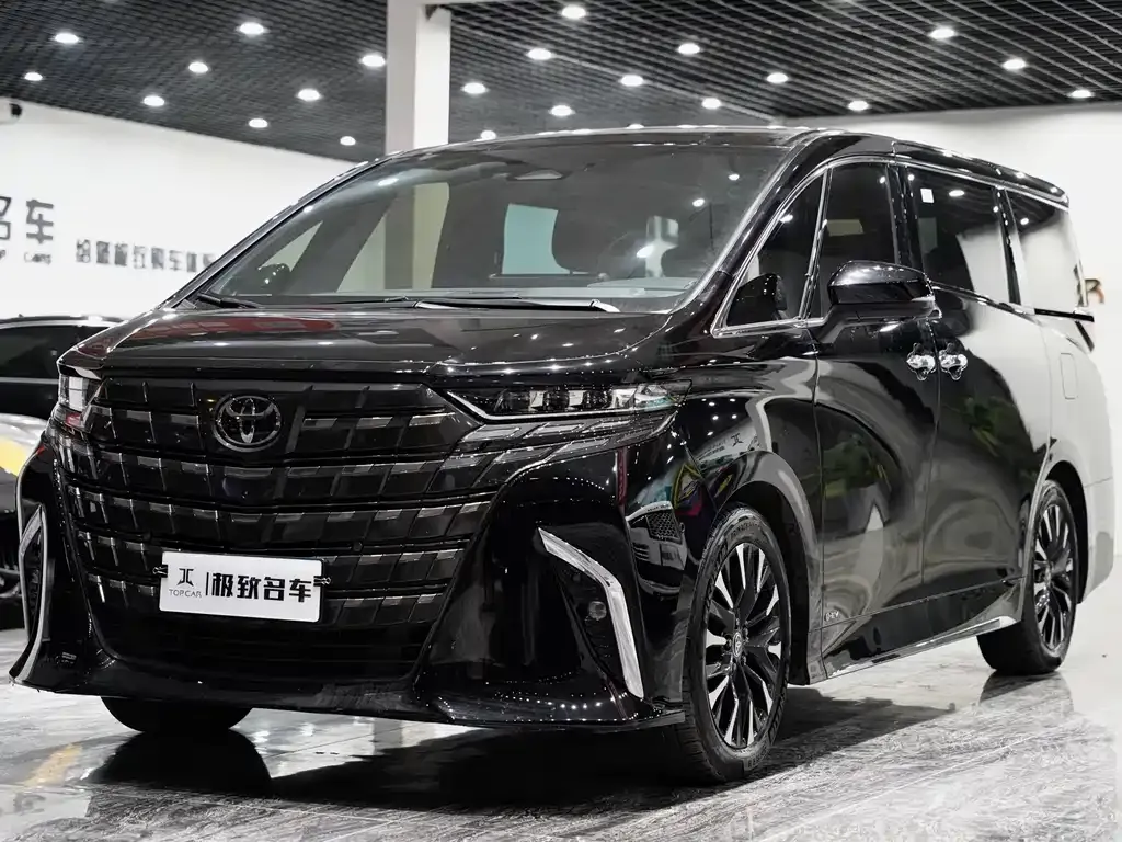 Toyota Alphard — фото 3