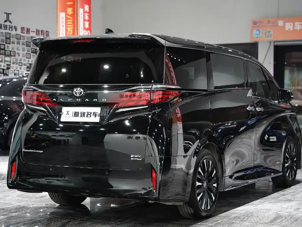 Toyota Alphard — фото 6