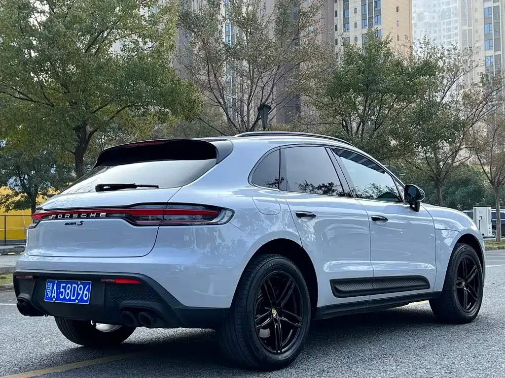 Porsche Macan — фото 4
