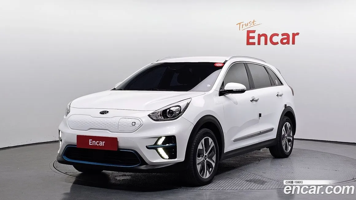 Kia Niro — фото 1