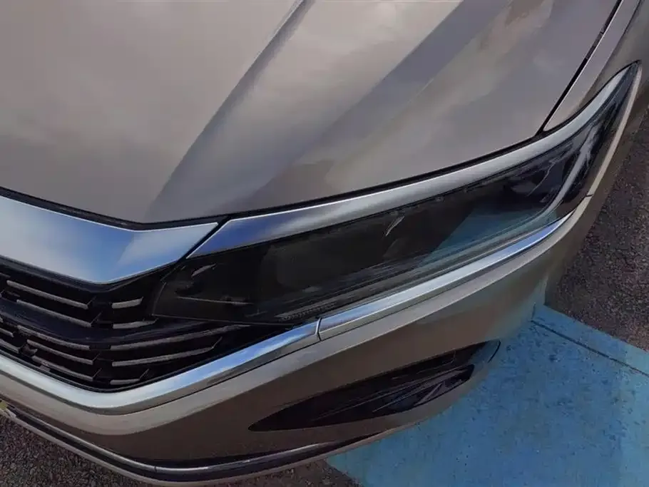 Volkswagen Passat — фото 5