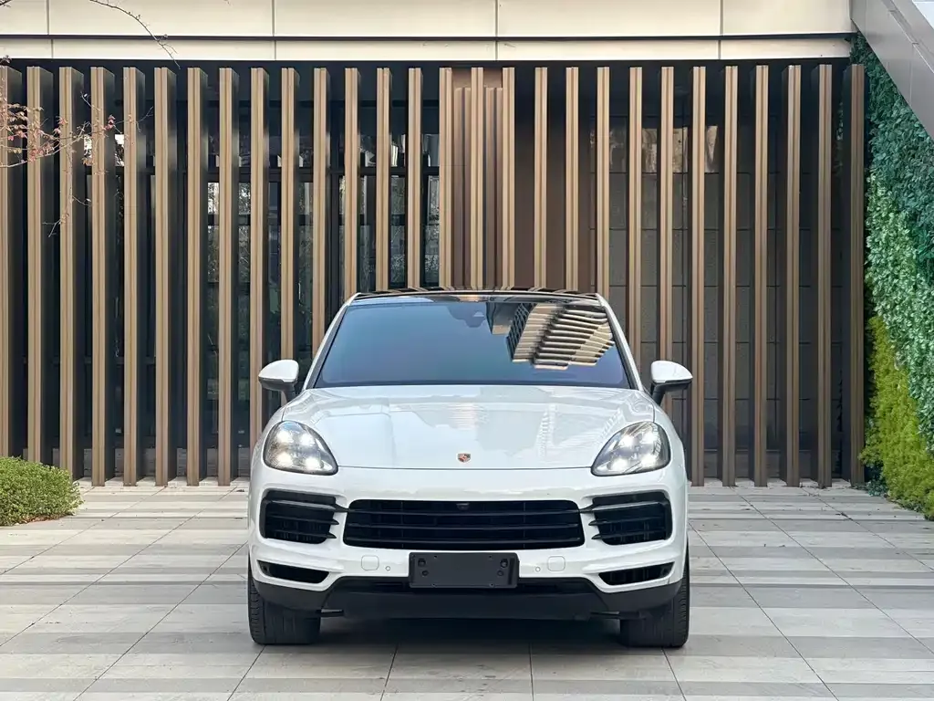 Porsche Cayenne — фото 2