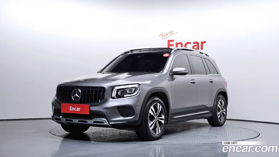 Mercedes-Benz GLB-Class — фото 1