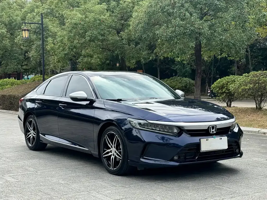 Honda Inspire — фото 3