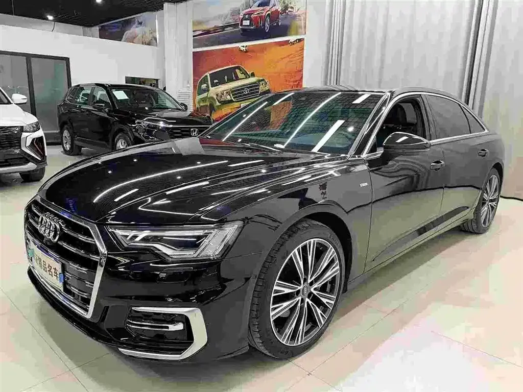Audi A6L — фото 1