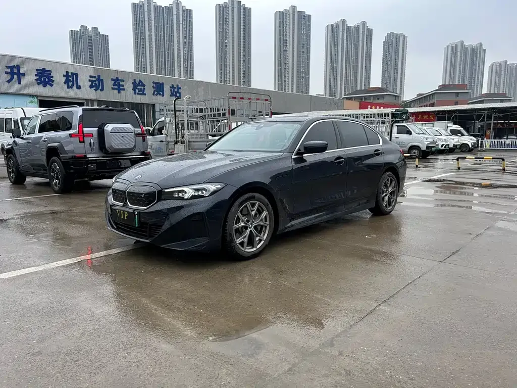BMW i3 — фото 1