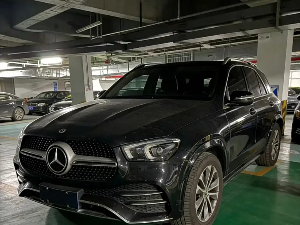 Mercedes-Benz GLE — фото 1