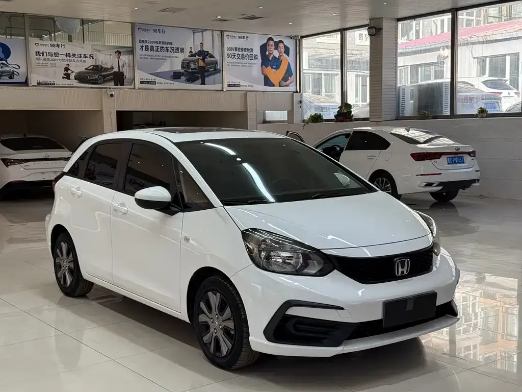Honda Fit — фото 3