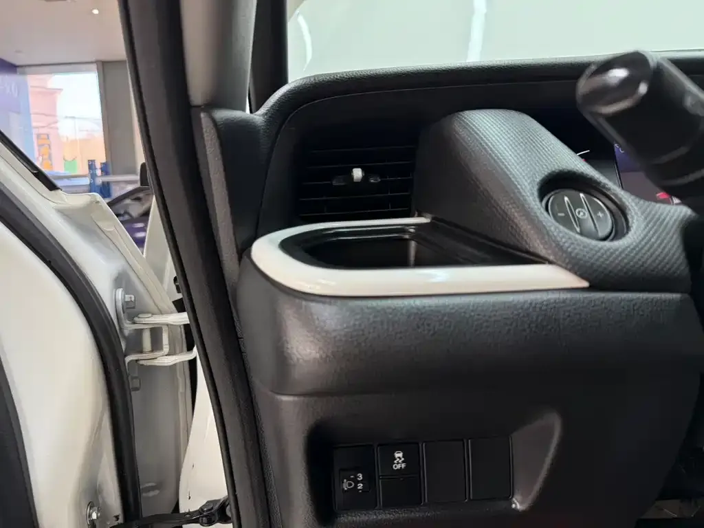 Honda Fit — фото 9