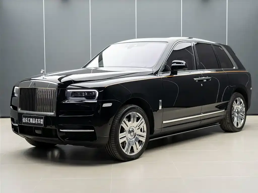 Rolls-Royce Cullinan — фото 1