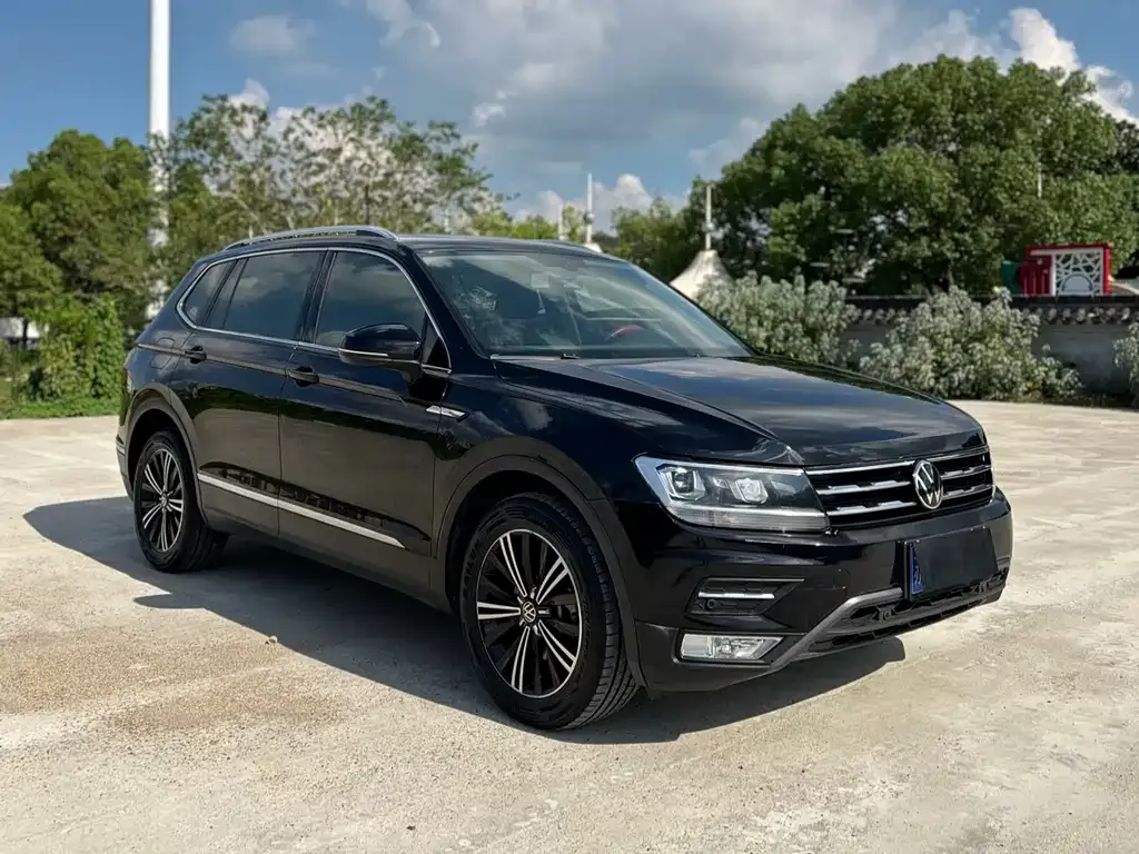 Volkswagen Tiguan L — фото 3