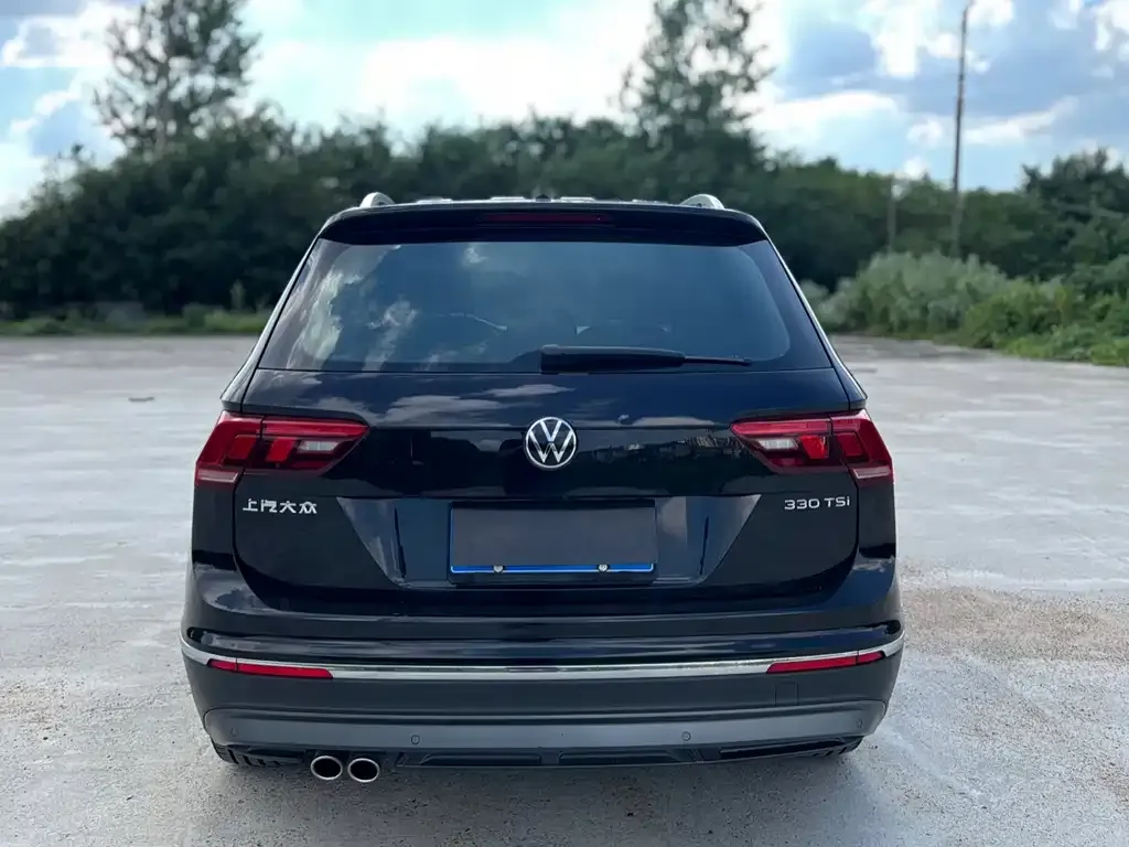 Volkswagen Tiguan L — фото 7