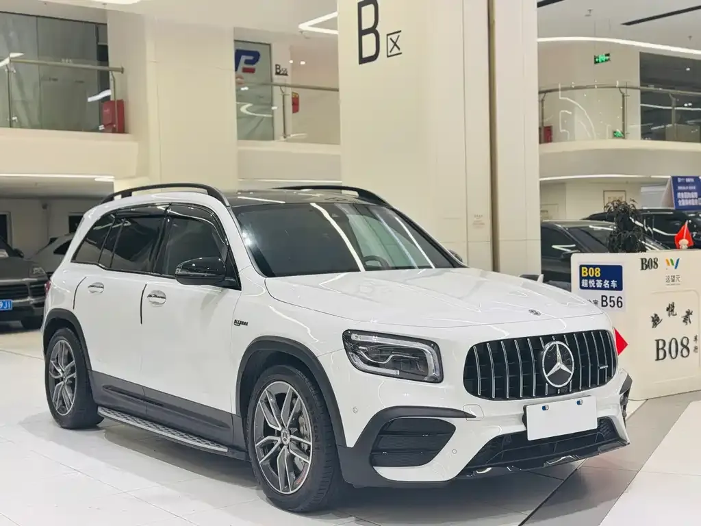 Mercedes-Benz GLB AMG — фото 3