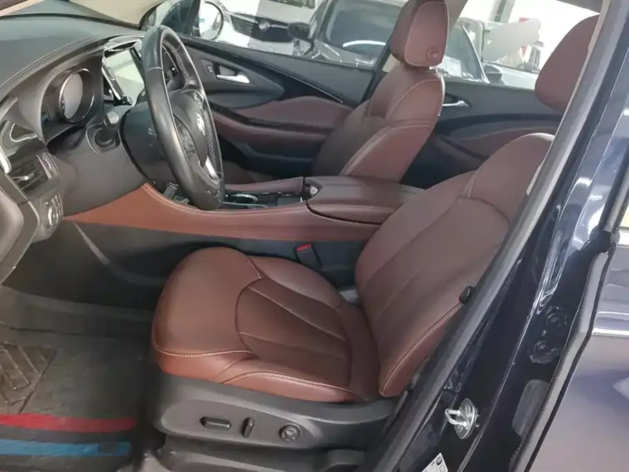 Buick Envision Plus — фото 9