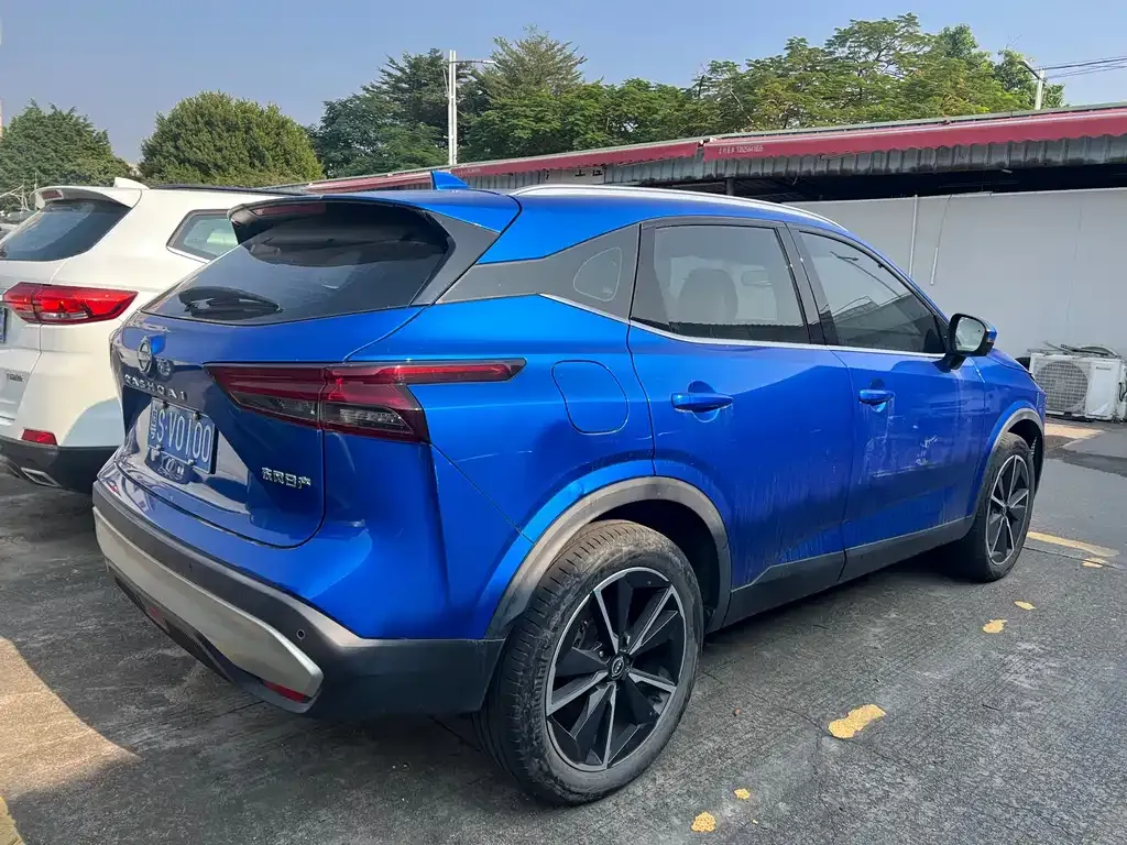 Nissan Qashqai — фото 8