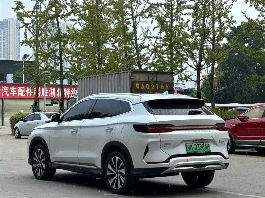 BYD PLUS New Energy — фото 9
